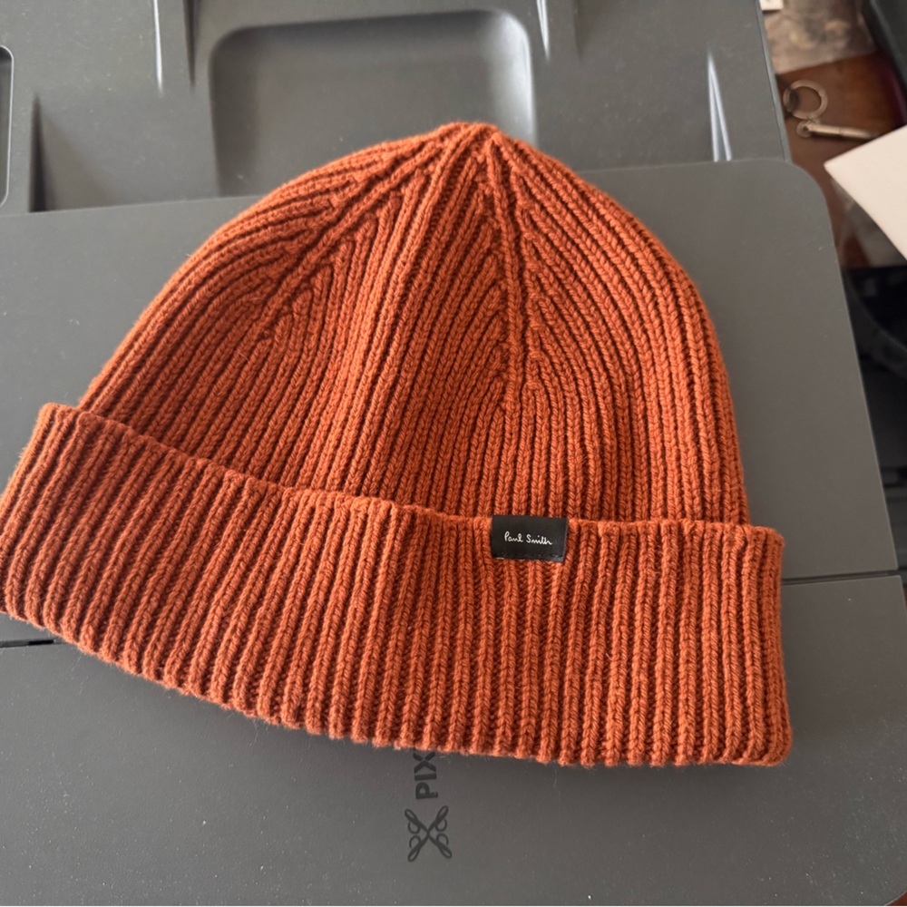 PAUL SMITH
Merino Cashmere Beanie, dark coarl color